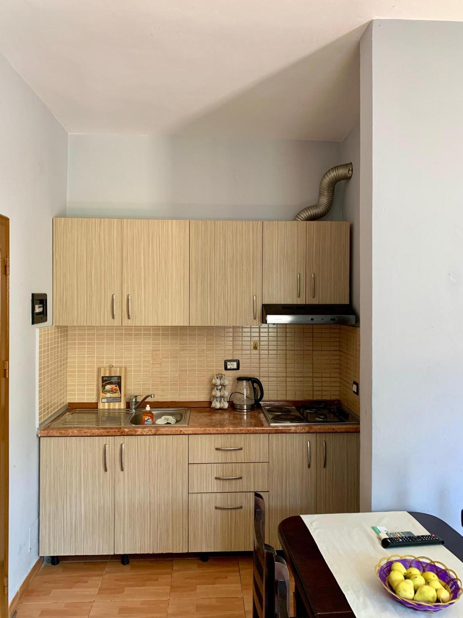 Gazi'S Apartament For Rent Golem  Eksteriør billede